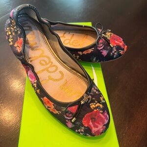 Sam Edelman Floral Flats - Black and Pink